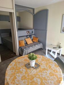 Studio Hyeres