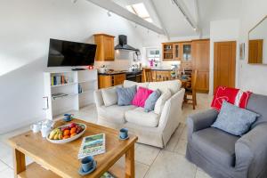 2 Bed in Polruan oc-cgart2