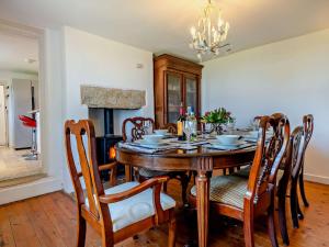 4 Bed in Langton Matravers 76659