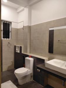Sea Breeze Villa Madiha