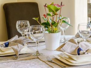 2 Bed in Aberaeron 45333