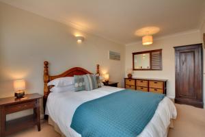 2 Bed in Porthleven oc-lampho