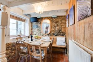 3 Bed in St Ives oc-bail06