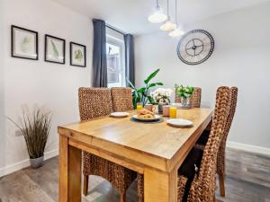 3 Bed in Cowes 93982