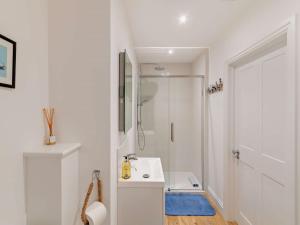 2 Bed in Bembridge 94115