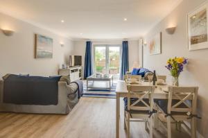 2 Bed in Fowey oc-p00857