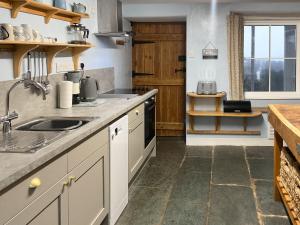 4 Bed in Threlkeld 86250