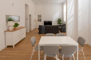Apartamento de 3 habitaciones en Adelfas
