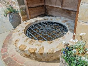 1 Bed in Stoke Abbott 94405