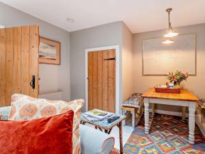 1 Bed in Gavinton 95832