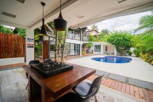 Mansão em Geribá com piscina, sauna e jacuzzi!