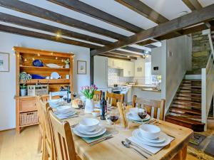 4 Bed in Whitby G0040