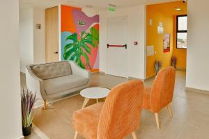 Studio with Views in the Heart of Pasadena