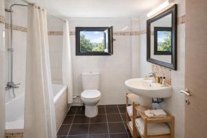 Grand Getaway Suite 300mts from the Beach