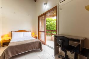Apto 2qtos churrasq. 400 à praia Jurerê JBA202