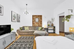 Central Comfort Studio