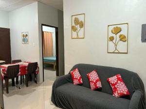 Kanato Bay Homestay-near Dahican beach