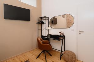 Homely Berlin - Zentral, Ruhige Terrasse, Altbau mit Charme