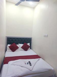 Hotel Mint Park AL Maqam - Near Mohammad Ali road Mumbai