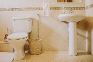 White House Hostels - Arusha