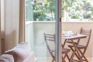 Comfortable & Quiet 3BR near Metro by LovelyStay