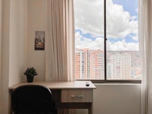 Sky Suites - Fantastic Sopocachi Retreat - City & Illimani Views - Prime Location