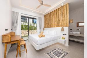 Lilawadee 4BR Private Pool Villa By MO Estate