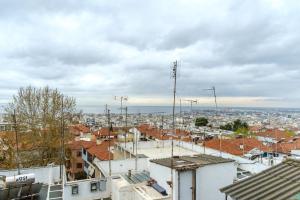 GimiSpaceTop - Panoramic Upper Town 2BR Residence - Quiet City Escape