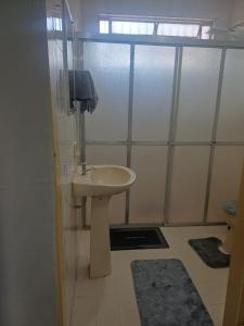 Casa ampla 4 quartos perto ABCZ-Centro-Rodoviária