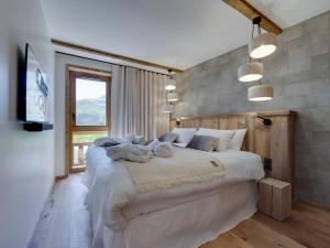 Appartement duplex à Val dIsère, sauna, cheminée, 4 chambres en suite, parking, pour 8 personnes - FR-1-567-123