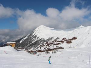 Studio cabine 4 pers au pied des pistes avec balcon - FR-1-455-262