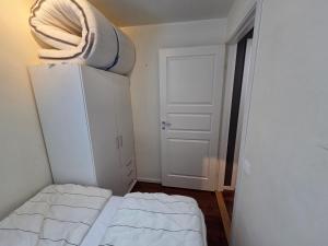 Lovely 2 bedroom apartment with free parking