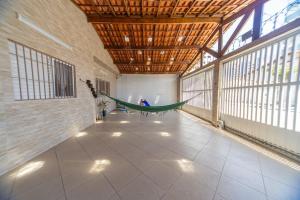 Casa com Piscina a 600m da Praia da Guilhermina