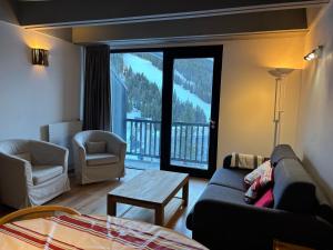 Appartement spacieux, balcon - 8 pers. - FR-1-425-218