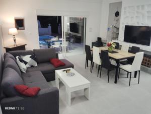 Loasis, maison indépendante avec piscine privée