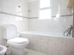 Villa Serrão, By OP