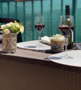 Local-Lux Grand Balcony Residence -Private Parking