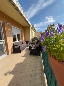 Local-Lux Grand Balcony Residence -Private Parking