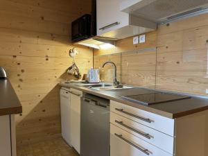 Charmant appartement fonctionnel près du centre bourg, balcon et parking gratuit - FR-1-548-2