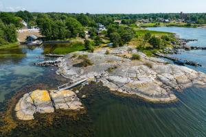 Modern Holiday Home With View And Boat In Aspö