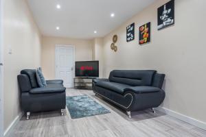 4BR East London Home Near ExCeL and LCY Arpt