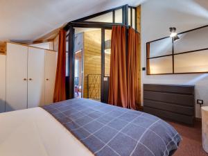 Duplex rénové ski aux pieds avec balcon pour 6 personnes à Val-dIsère - FR-1-862-30