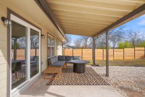 Cozy Austin Retreat - Mins to Q2 & The Domain