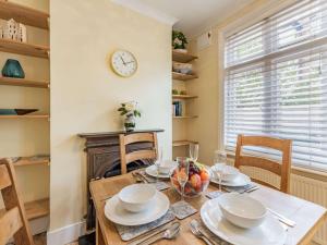2 Bed in Eastbourne EHC06
