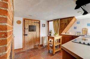 2 Bed in Bodham oc-1660