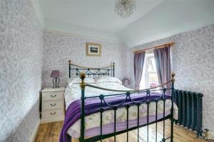 2 Bed in Sleights oc-wa228a