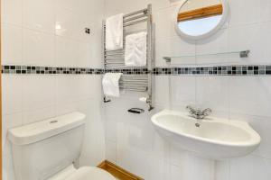 3 Bed in Porthleven oc-atlant