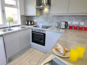 1. 2 BedroomLodge with Park Facilities