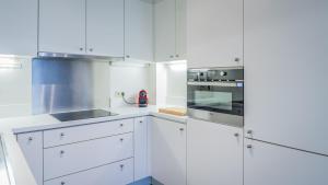 Bed & Port one-bedroom apartment 2