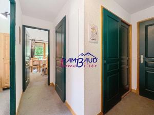 Appartement 3 Pièces, Terrasse, Piscine, 6 Pers. - FR-1-854-7